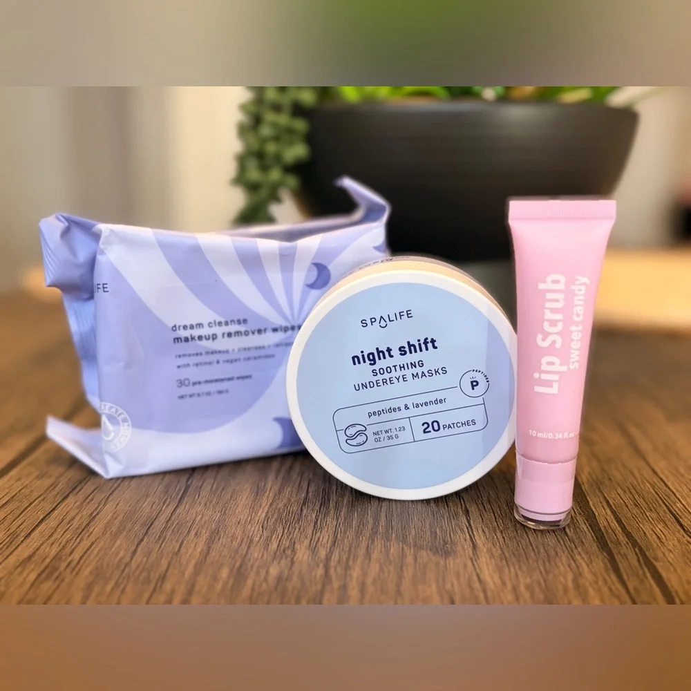 3pcs bundle makeup remover wipes-under eyes mask and Lip Scrub 💜 - Picture 2 of 9